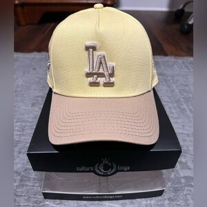 New Era Los Angeles Dodgers
'Butter Popcorn' 9FORTY A-
Frame Snapback Yellow
